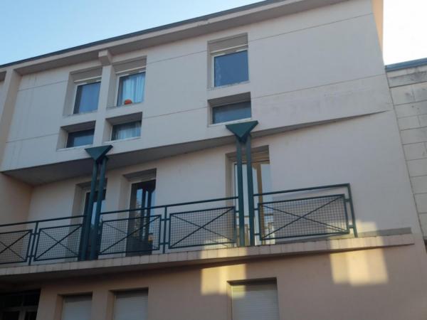 POIX RESIDENCE F BEAUMONT