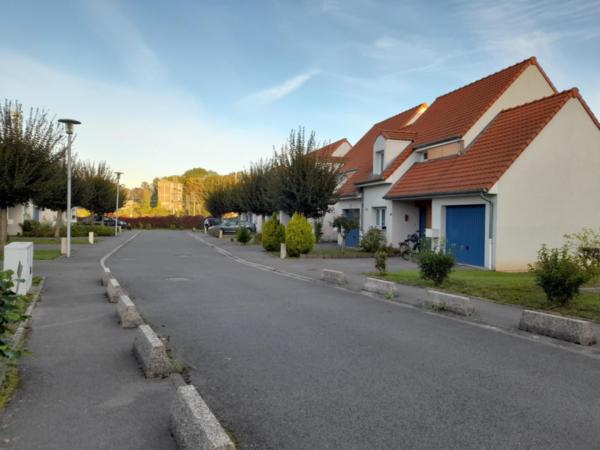 LONGUEAU RUE CHEVALIER DE LA BARRE