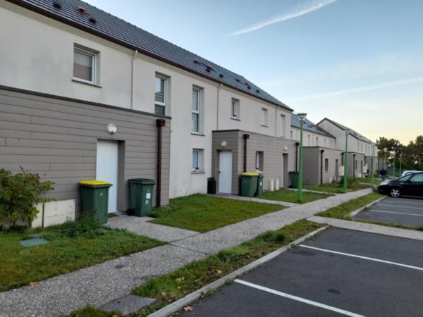 BOVES RUE DES PLATANES