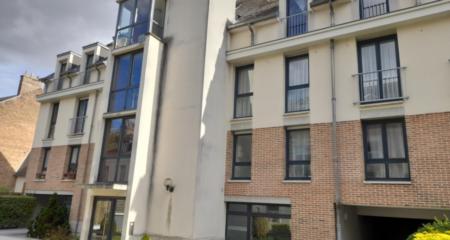RUE DE L' AMIRAL COURBET