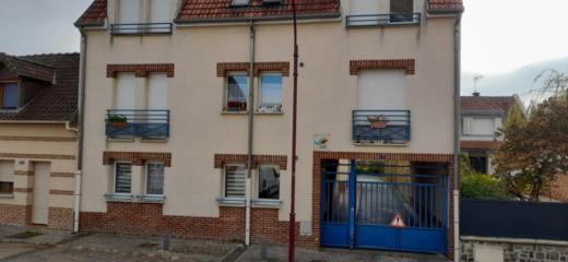 LONGPRE LES AMIENS PLACE ANDRE BATEL