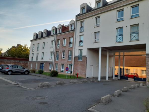LONGUEAU RUE CHEVALIER DE LA BARRE