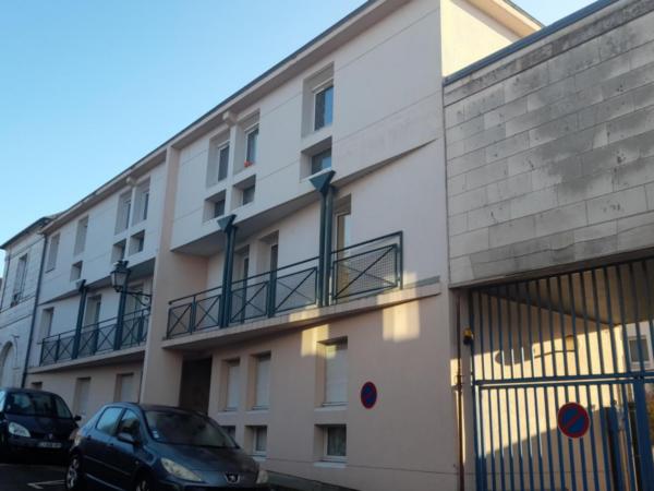 POIX RESIDENCE F BEAUMONT