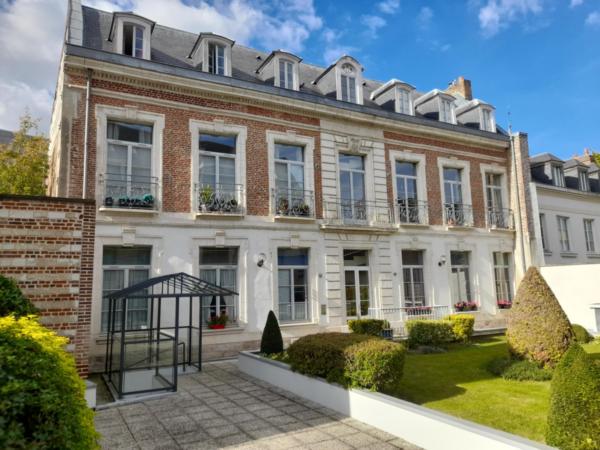 RUE DE L' AMIRAL COURBET