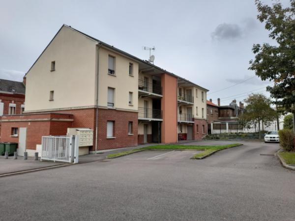 MOREUIL RUE VEUVE THIBEAUVILLE